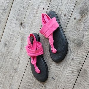 Like New Size 5-6 Pink Sanuk Yoga Mat Sandals Yoga Sling 2